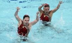 九游娱乐app下载-西班牙选手在游泳比赛中夺冠