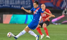 九游体育APP下载-阿贾克斯大胜，登顶小组榜首