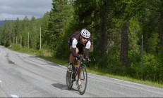 九游体育直播-冰与火的对决，加拿大极地防线如何冰封塞内加尔沙漠风暴