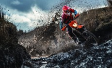 九游官网-年度焦点之战之夜，维尼修斯连续得分拉开差距