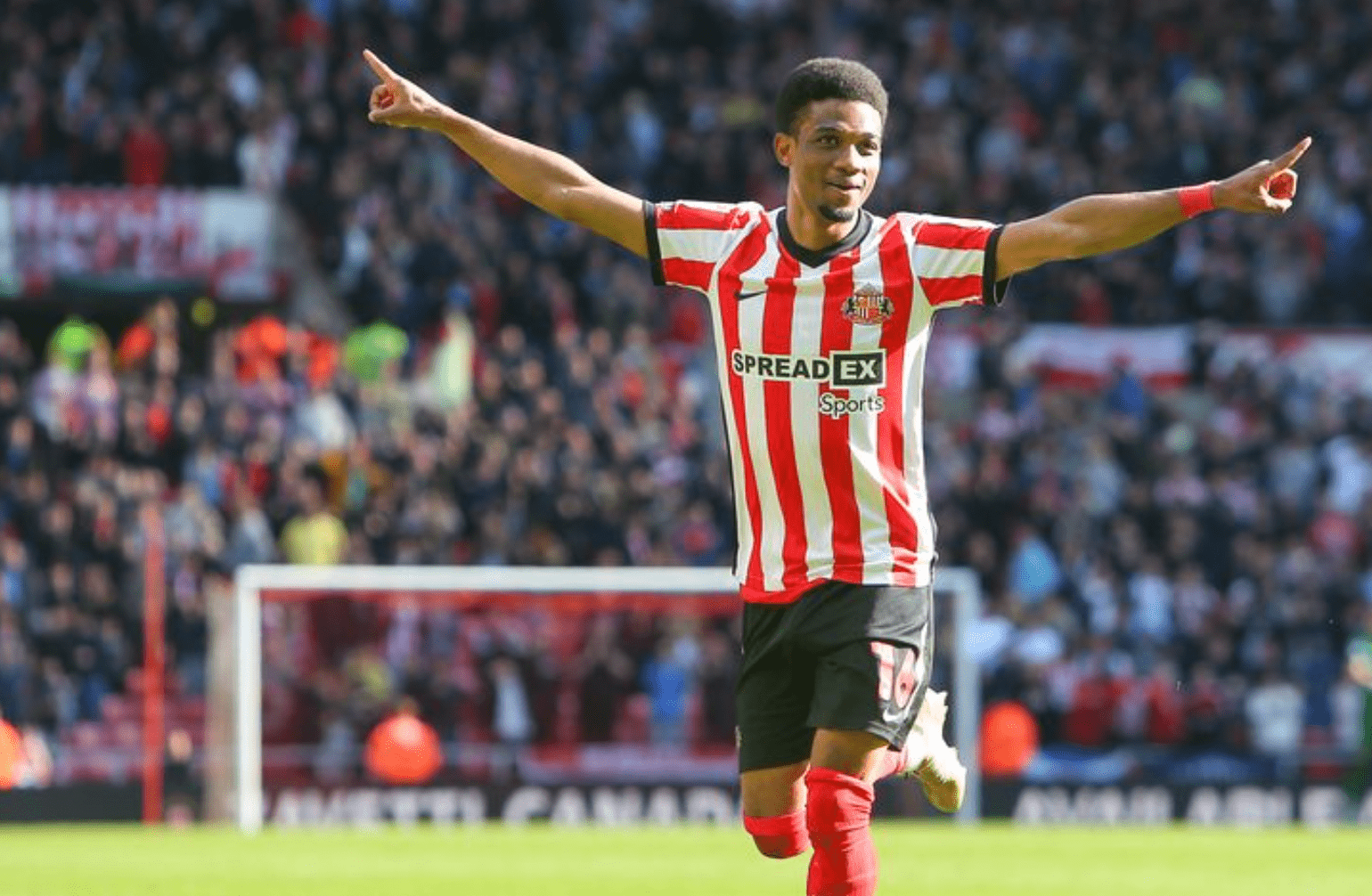 包含利兹联气势如虹，迎战卡迪夫城准备比赛的词条