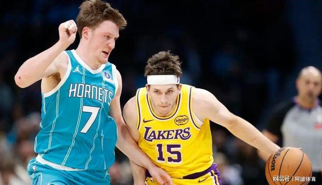 湖人力克黄蜂，锡安统治全场