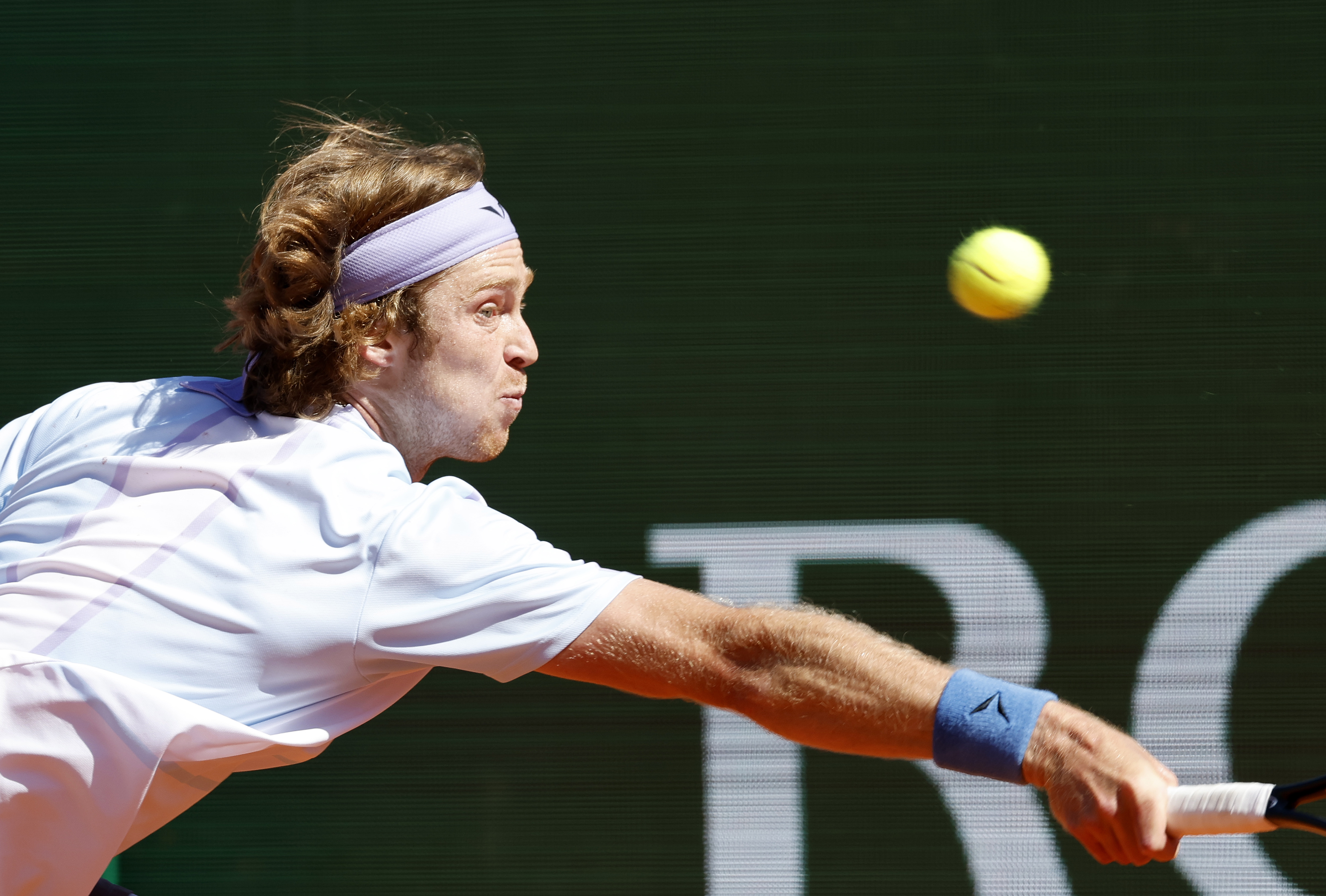 蒙特卡洛大师赛力克美网，兹维列夫点燃赛场的简单介绍