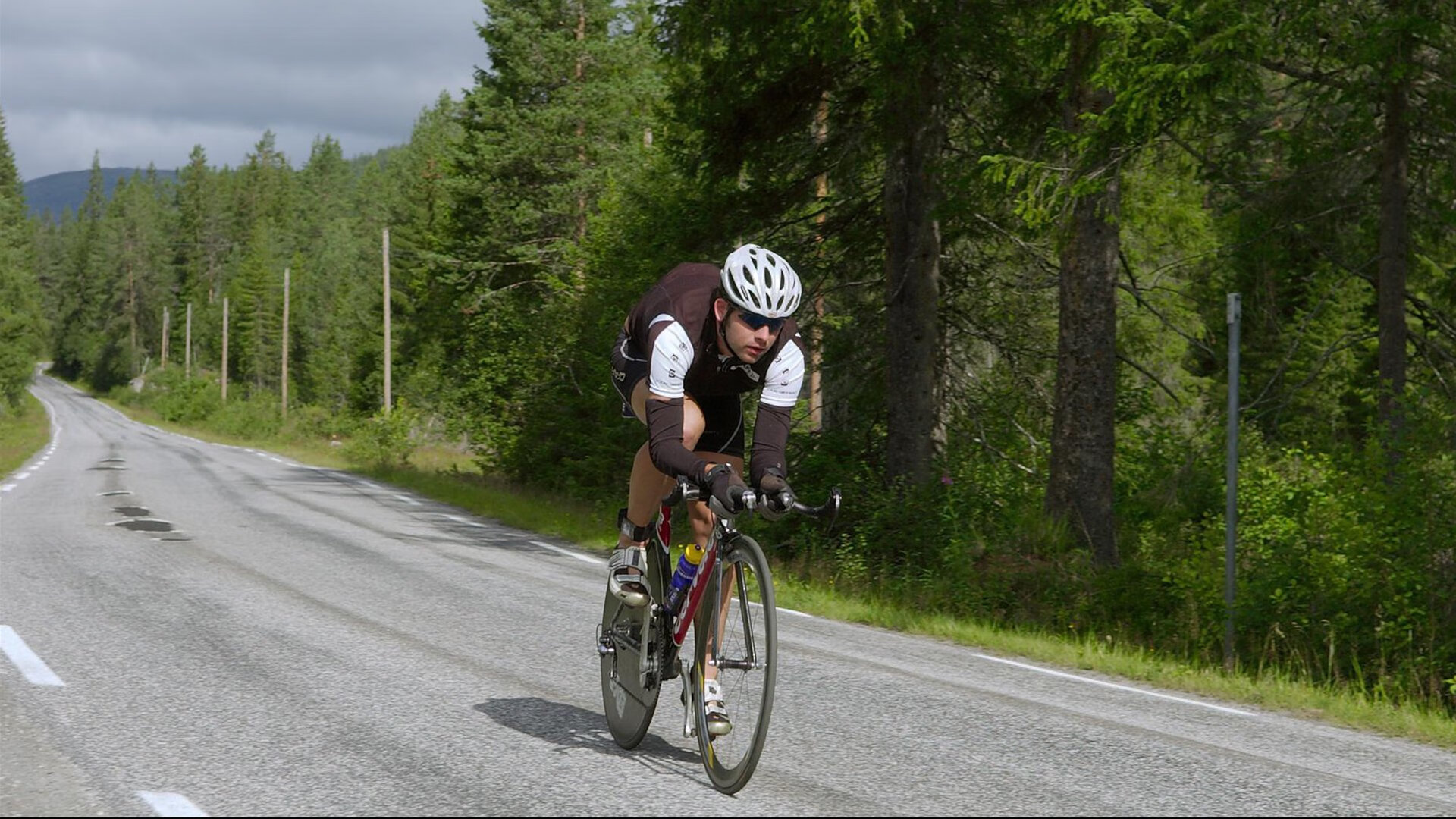 欧冠淘汰赛之夜，浓眉全场最佳无争议